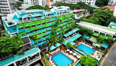 MAKATI RIVERSIDE INN .